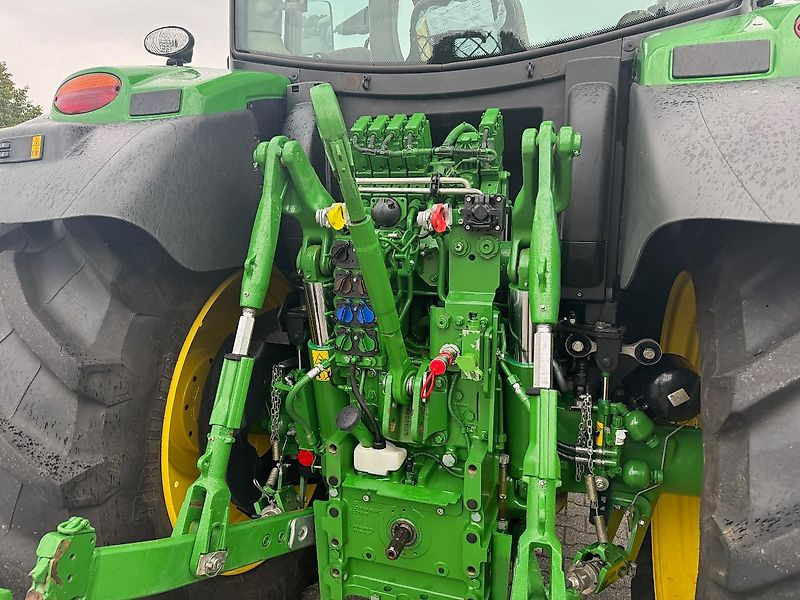 John Deere 6R155 AP 50KM COMMAND-PRO G5-PLUS 2024 999 UUR!!! - Traktor: 4 kép. John Deere 6R155 AP 50KM COMMAND-PRO G5-PLUS 2024 999 UUR!!! - Traktor: 4 kép.