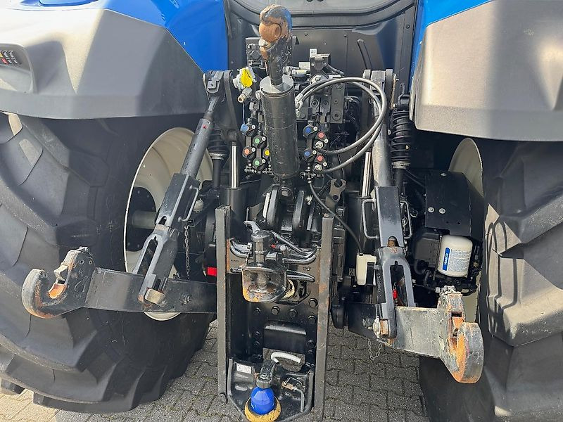 New Holland T7.315HD PLMi 2022 2860 UUR + GPS!!! - Traktor: 4 kép. New Holland T7.315HD PLMi 2022 2860 UUR + GPS!!! - Traktor: 4 kép.