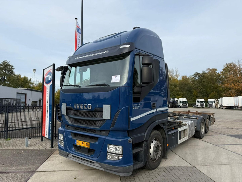 Iveco AS260S46Y/FP-CM Retarder 441.500 km German BDF 6x2 - Alvaz teherautó: 2 kép. Iveco AS260S46Y/FP-CM Retarder 441.500 km German BDF 6x2 - Alvaz teherautó: 2 kép.