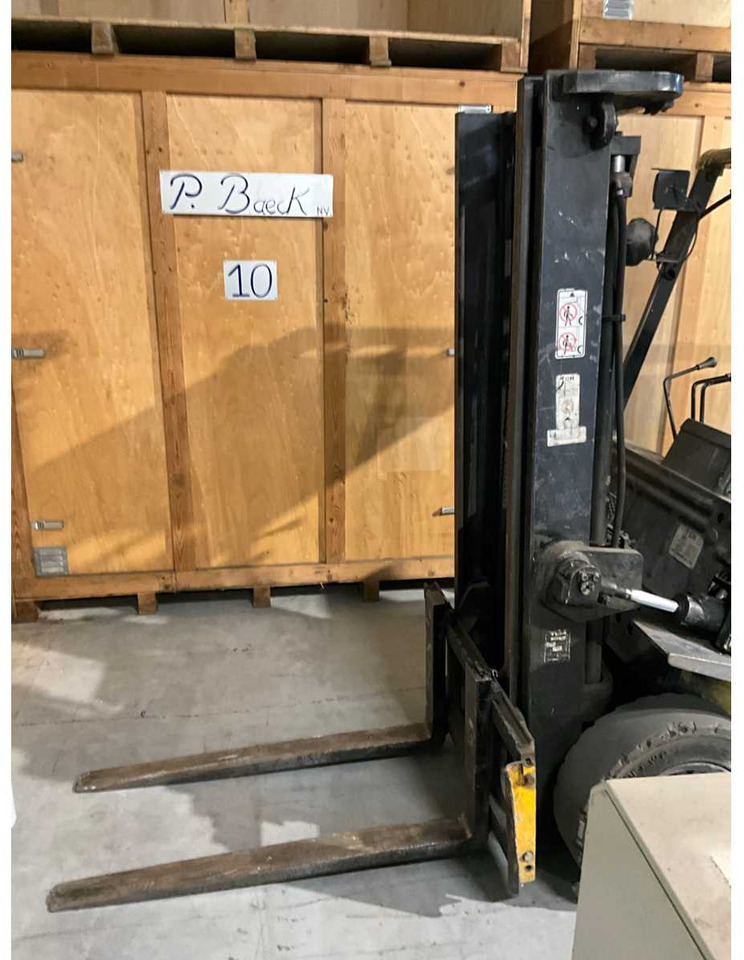 1993 TCM FD25Z3T FORKLIFT - Villás targonca: 2 kép. 1993 TCM FD25Z3T FORKLIFT - Villás targonca: 2 kép.