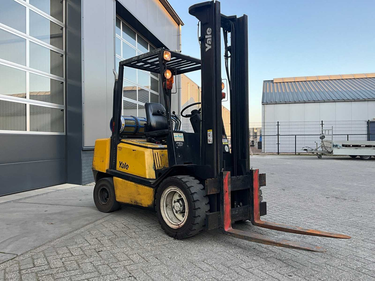 1993 YALE GLP 30 TE FORKLIFT - Villás targonca: 4 kép. 1993 YALE GLP 30 TE FORKLIFT - Villás targonca: 4 kép.