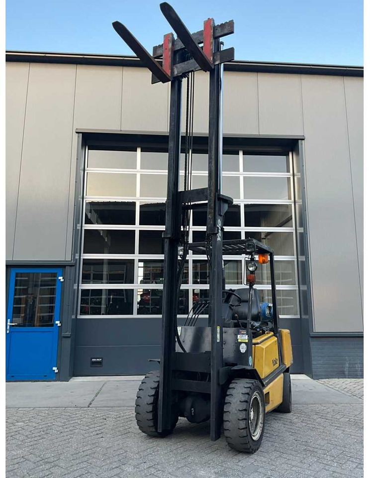 1993 YALE GLP 30 TE FORKLIFT - Villás targonca: 2 kép. 1993 YALE GLP 30 TE FORKLIFT - Villás targonca: 2 kép.