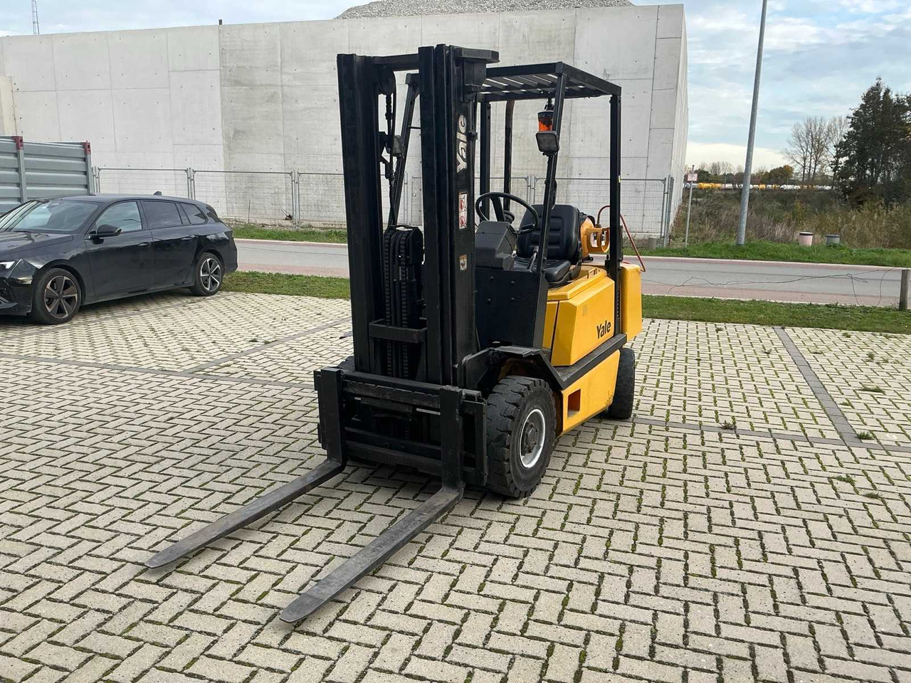 1993 YALE GLP25RE FORKLIFT - Villás targonca: 1 kép. 1993 YALE GLP25RE FORKLIFT - Villás targonca: 1 kép.
