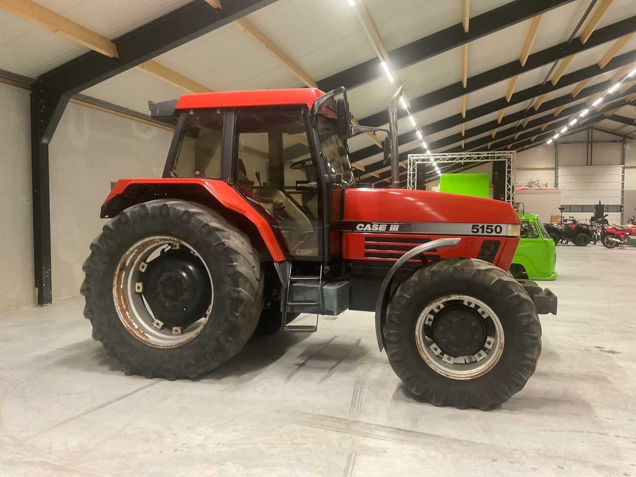 1995 CASE IH MAXXUM 5150 PLUS ALL-WHEEL DRIVE FARM TRACTOR - Traktor: 5 kép. 1995 CASE IH MAXXUM 5150 PLUS ALL-WHEEL DRIVE FARM TRACTOR - Traktor: 5 kép.