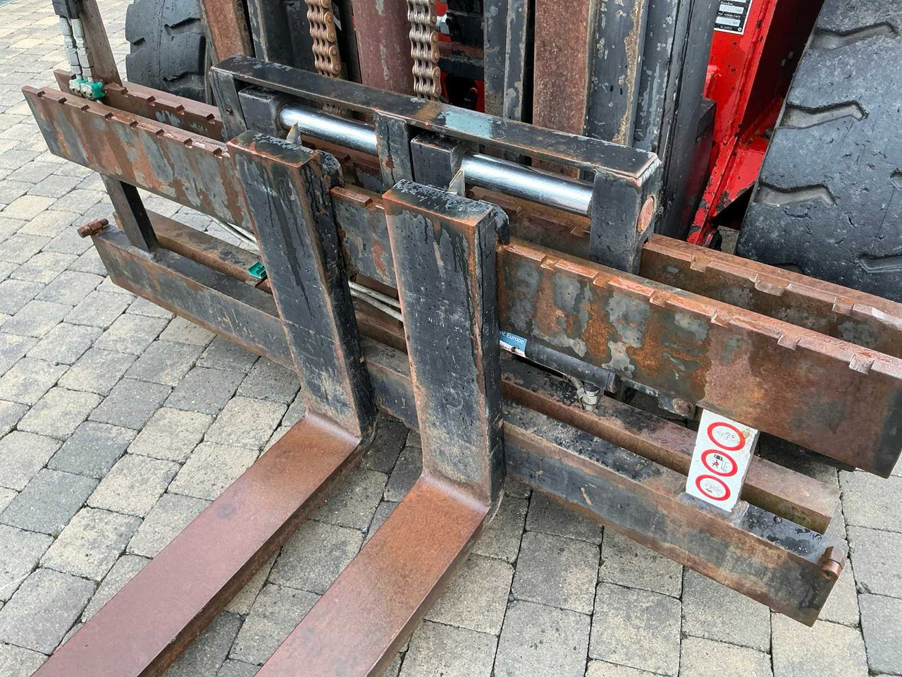 Villás targonca 1998 MANITOU MSI40 FORKLIFT: 13 kép. Villás targonca 1998 MANITOU MSI40 FORKLIFT: 13 kép.