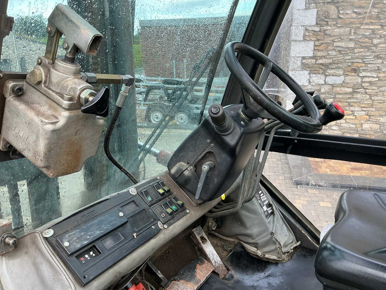 Villás targonca 1998 MANITOU MSI40 FORKLIFT: 20 kép. Villás targonca 1998 MANITOU MSI40 FORKLIFT: 20 kép.