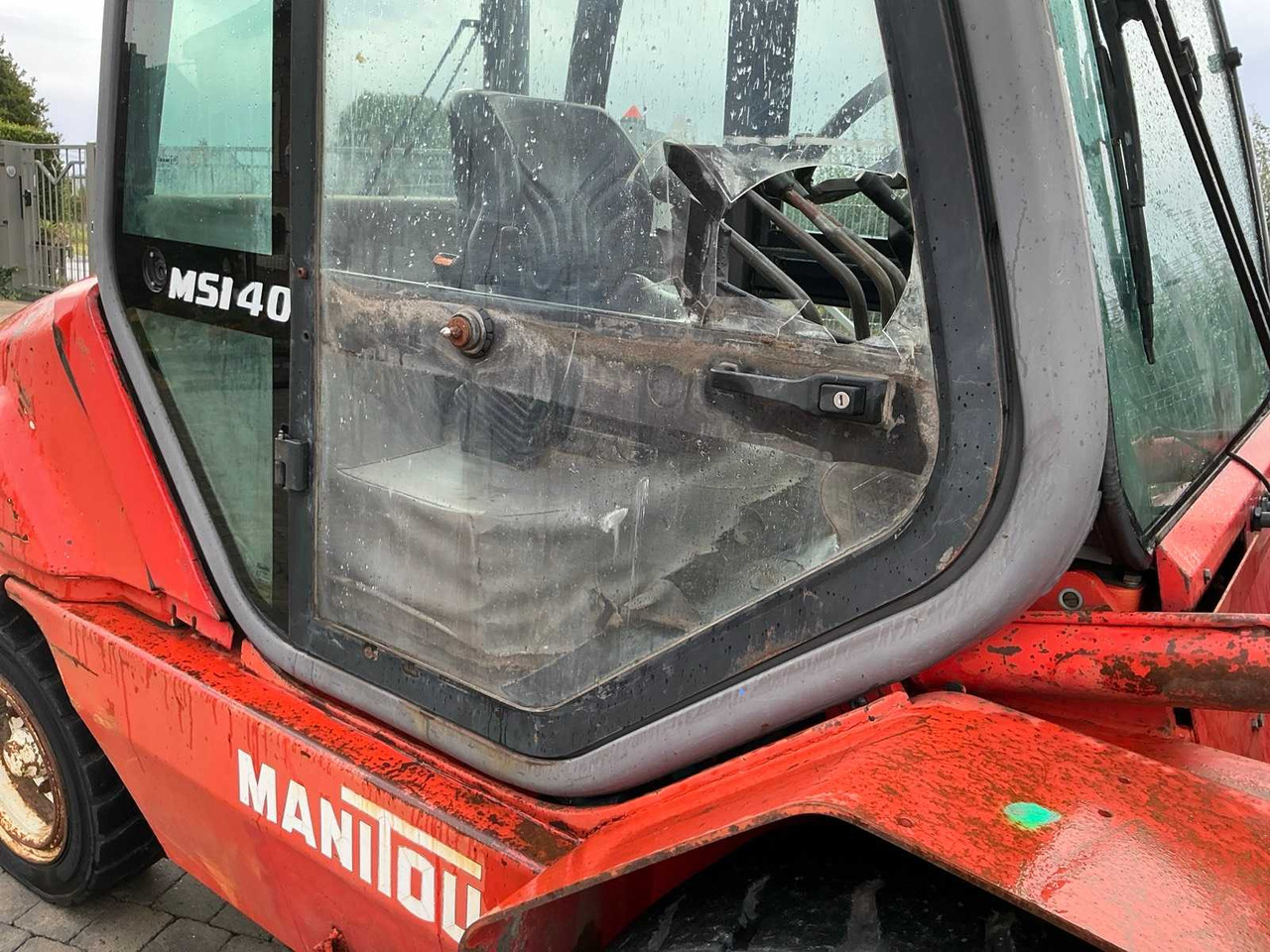 Villás targonca 1998 MANITOU MSI40 FORKLIFT: 16 kép. Villás targonca 1998 MANITOU MSI40 FORKLIFT: 16 kép.