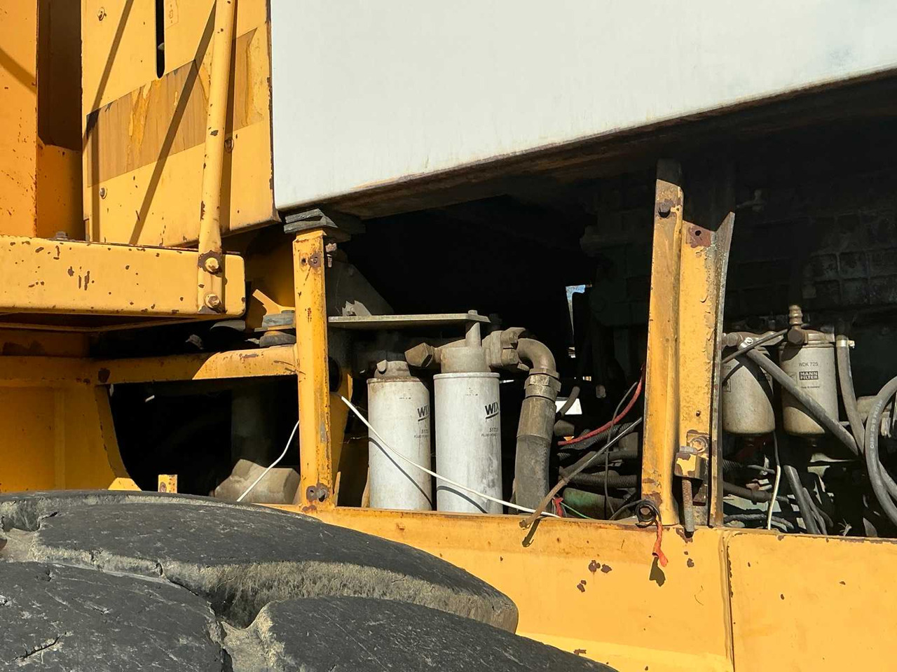 Gumikerekes homlokrakodó 1998 VOLVO L330B WHEEL LOADER: 8 kép. Gumikerekes homlokrakodó 1998 VOLVO L330B WHEEL LOADER: 8 kép.