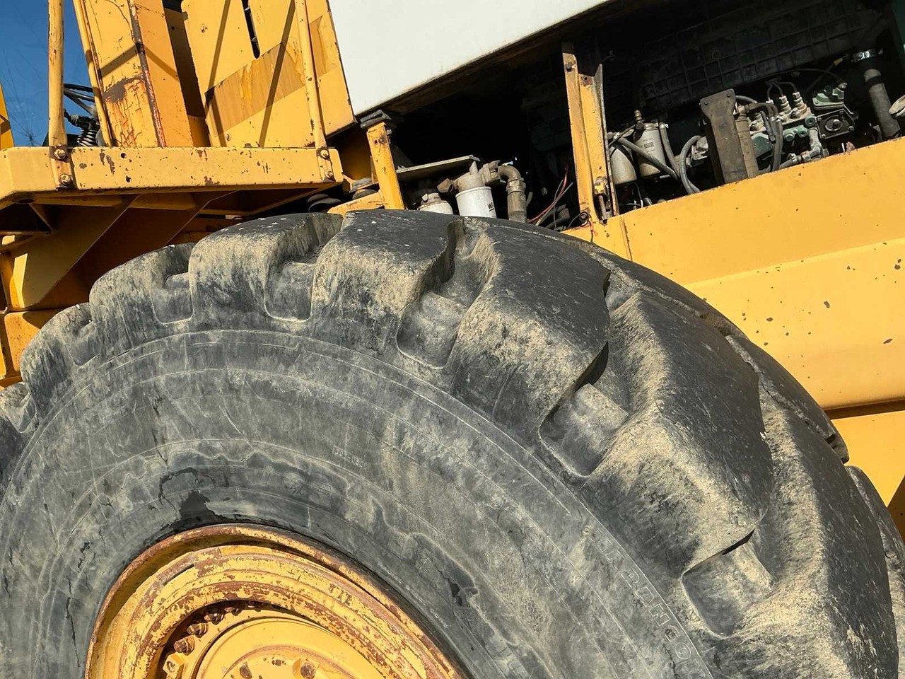 Gumikerekes homlokrakodó 1998 VOLVO L330B WHEEL LOADER: 9 kép. Gumikerekes homlokrakodó 1998 VOLVO L330B WHEEL LOADER: 9 kép.