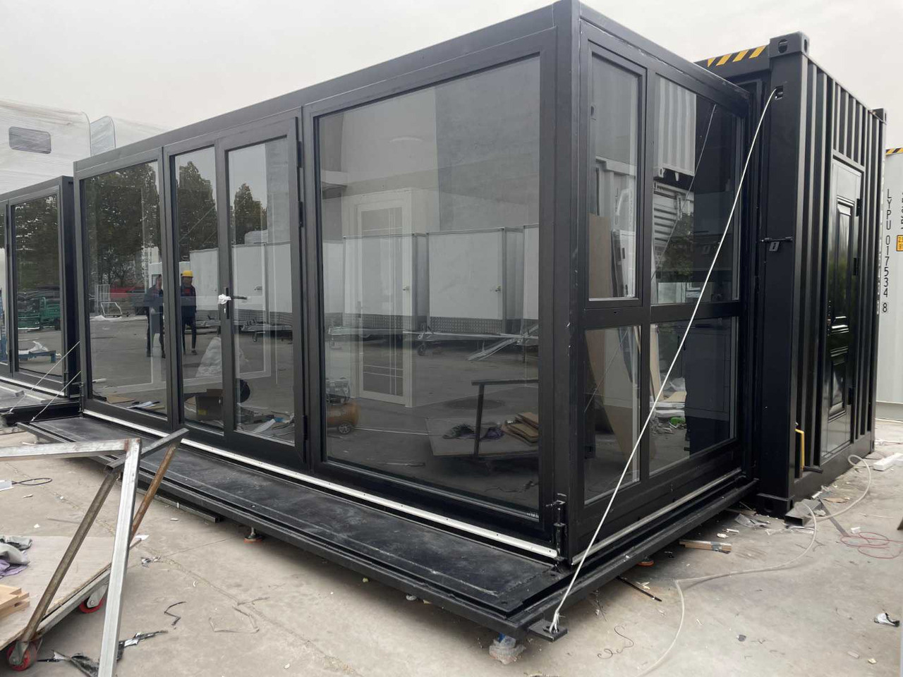 20 ft container - Konténerház: 1 kép. 20 ft container - Konténerház: 1 kép.