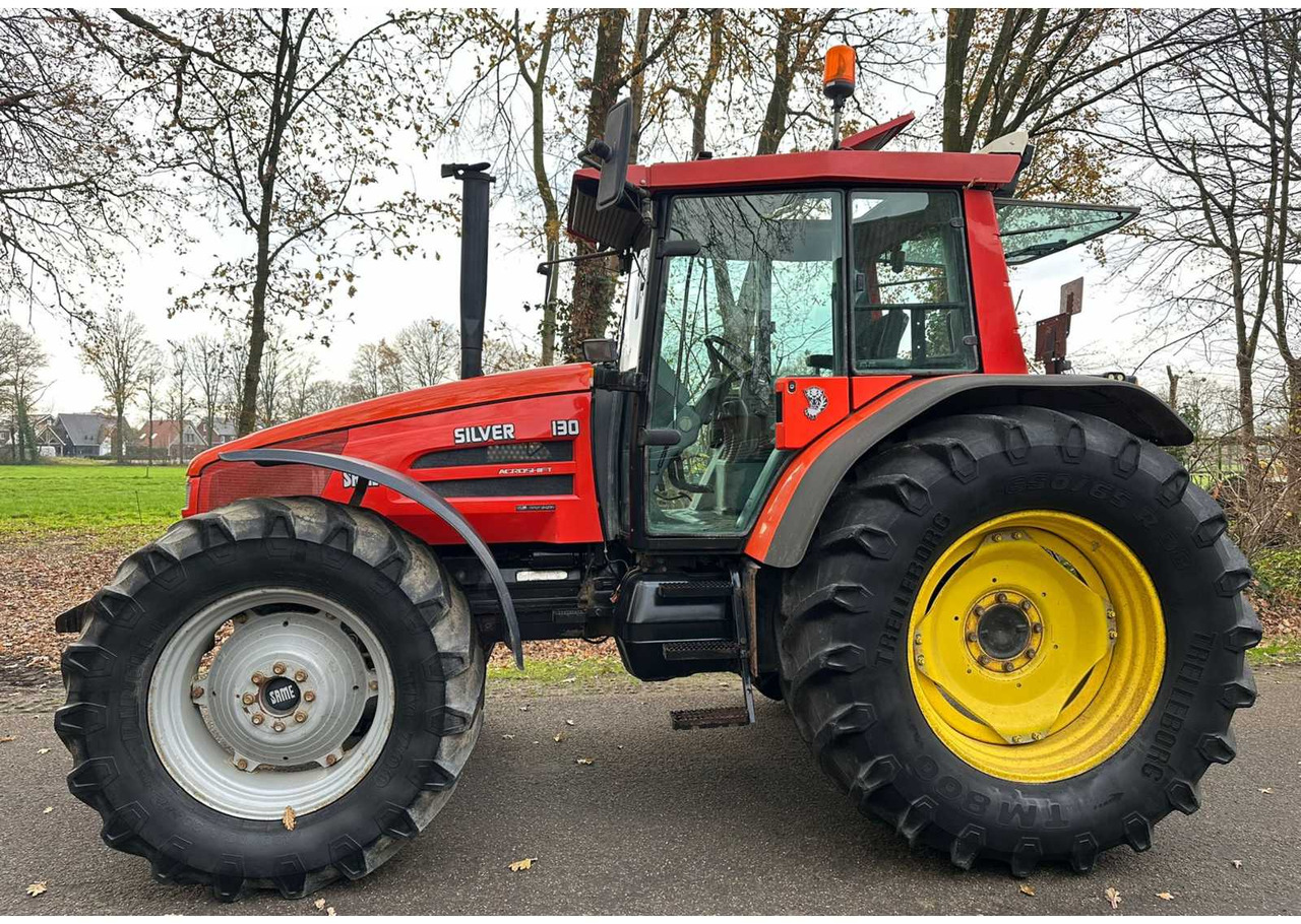 2000 SAME SILVER 130 FOUR-WHEEL DRIVE FARM TRACTOR - Traktor: 2 kép. 2000 SAME SILVER 130 FOUR-WHEEL DRIVE FARM TRACTOR - Traktor: 2 kép.