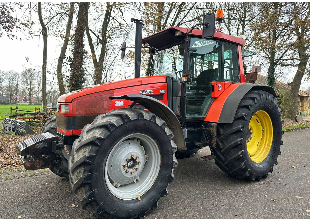 2000 SAME SILVER 130 FOUR-WHEEL DRIVE FARM TRACTOR - Traktor: 1 kép. 2000 SAME SILVER 130 FOUR-WHEEL DRIVE FARM TRACTOR - Traktor: 1 kép.
