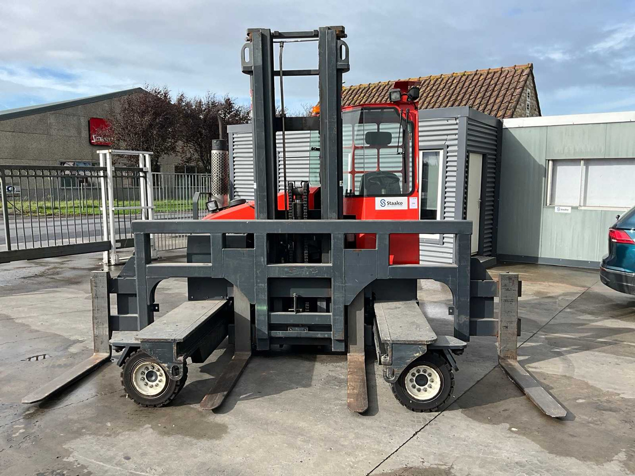 2001 COMBILIFT 4500 FORKLIFT 4-WAY - Villás targonca: 5 kép. 2001 COMBILIFT 4500 FORKLIFT 4-WAY - Villás targonca: 5 kép.