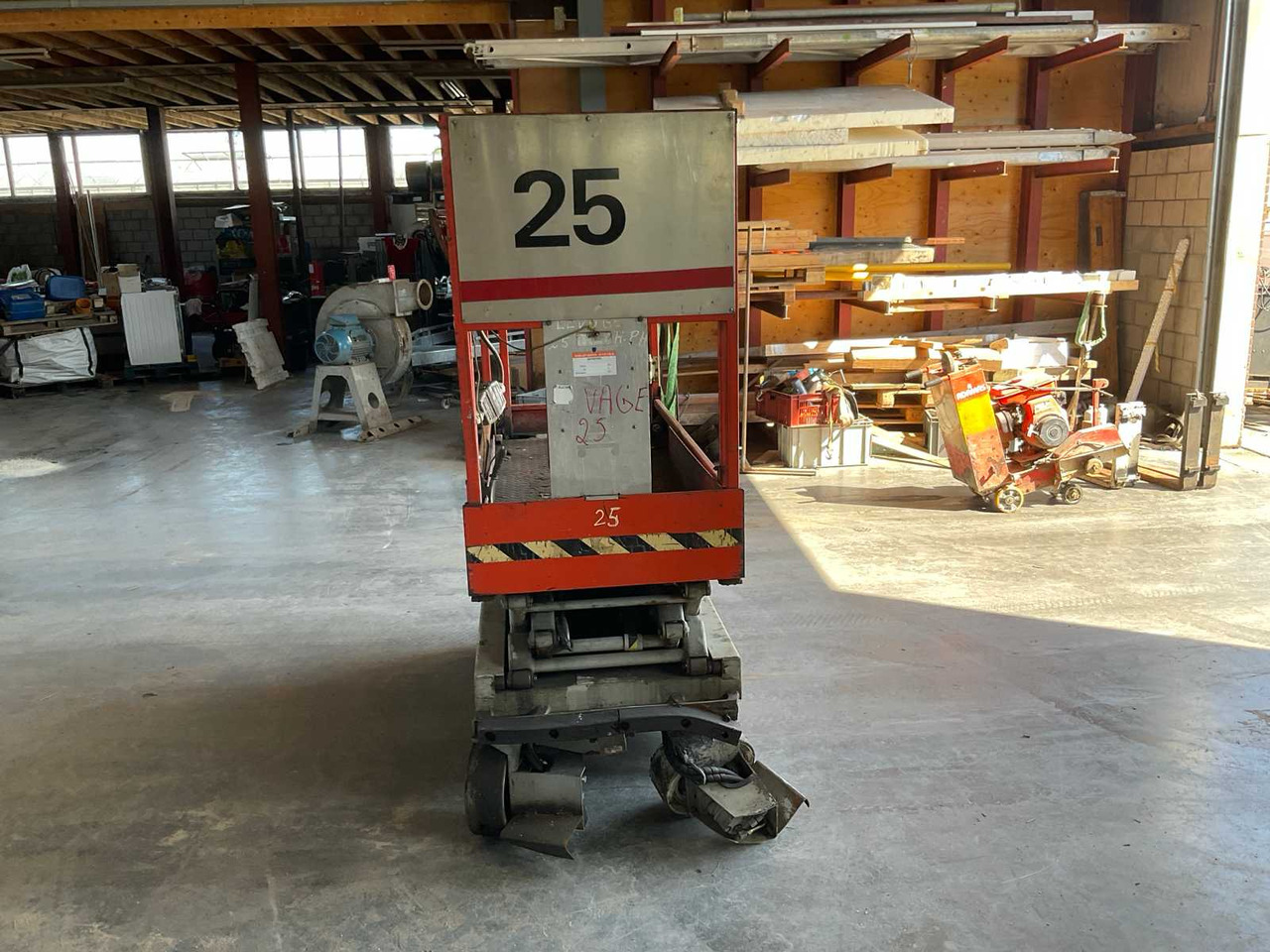 2002 SKYJACK SJ3 3015 AERIAL PLATFORM - Emelő: 5 kép. 2002 SKYJACK SJ3 3015 AERIAL PLATFORM - Emelő: 5 kép.