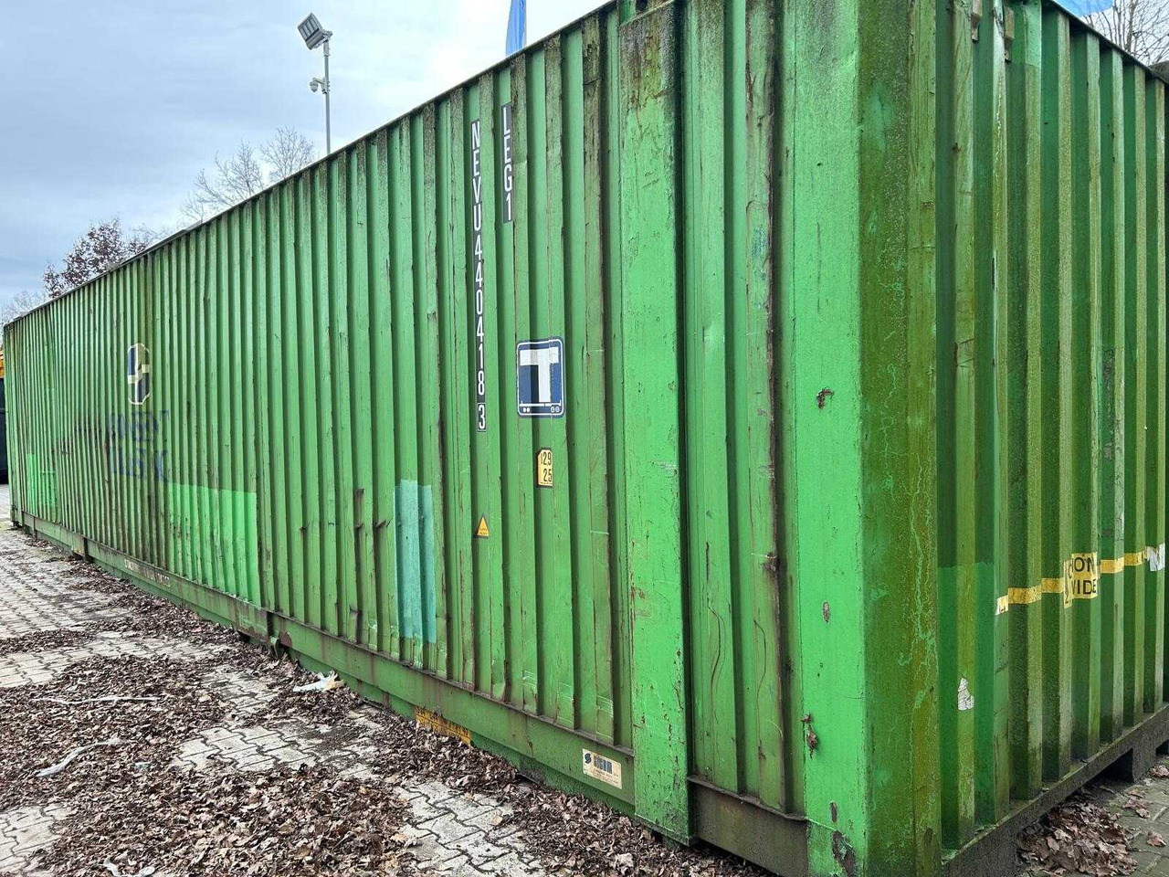 2003 - 40ft HQ container - Tengeri konténer: 3 kép. 2003 - 40ft HQ container - Tengeri konténer: 3 kép.