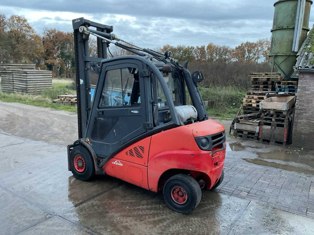 2003 LINDE H35T FORKLIFT - Villás targonca: 4 kép. 2003 LINDE H35T FORKLIFT - Villás targonca: 4 kép.