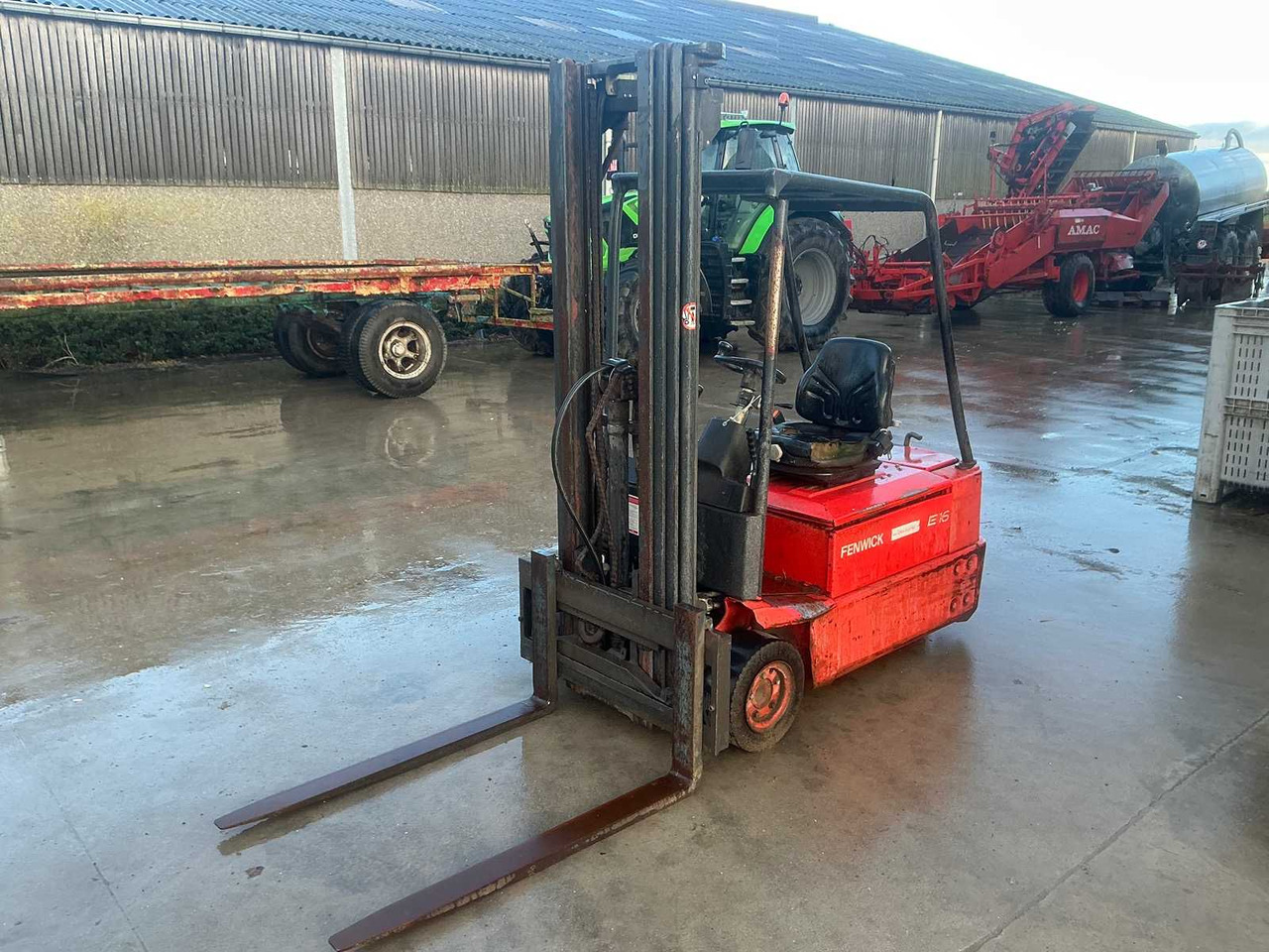2005 LINDE E16Z-02 FORKLIFT (DEFECTIVE!) - Villás targonca: 3 kép. 2005 LINDE E16Z-02 FORKLIFT (DEFECTIVE!) - Villás targonca: 3 kép.