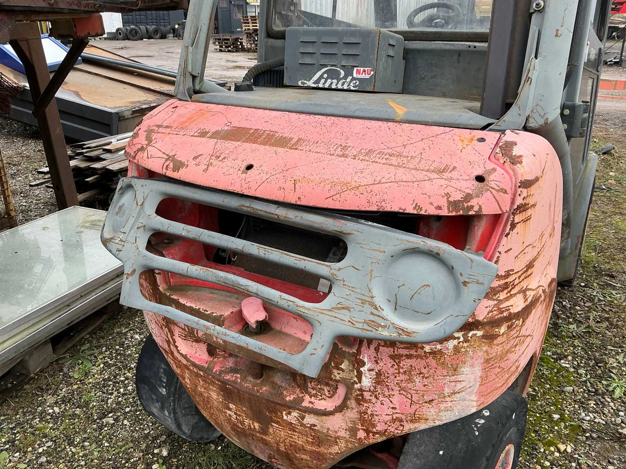 2006 LINDE H30D FORKLIFT - Villás targonca: 5 kép. 2006 LINDE H30D FORKLIFT - Villás targonca: 5 kép.