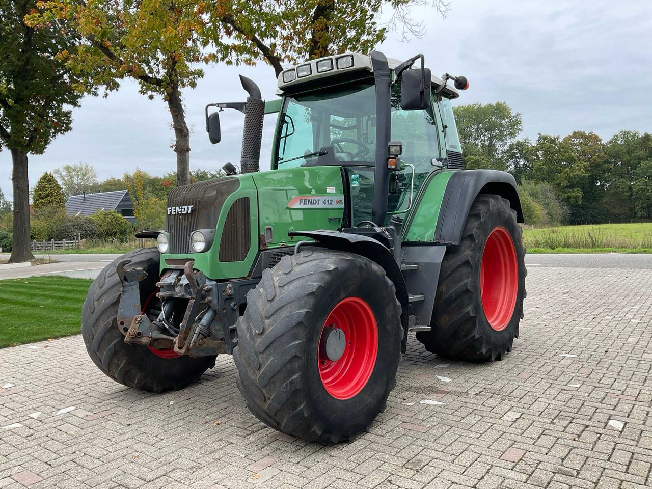 2008 FENDT 412 VARIO TMS ALL-WHEEL DRIVE AGRICULTURAL TRACTOR - Traktor: 1 kép. 2008 FENDT 412 VARIO TMS ALL-WHEEL DRIVE AGRICULTURAL TRACTOR - Traktor: 1 kép.