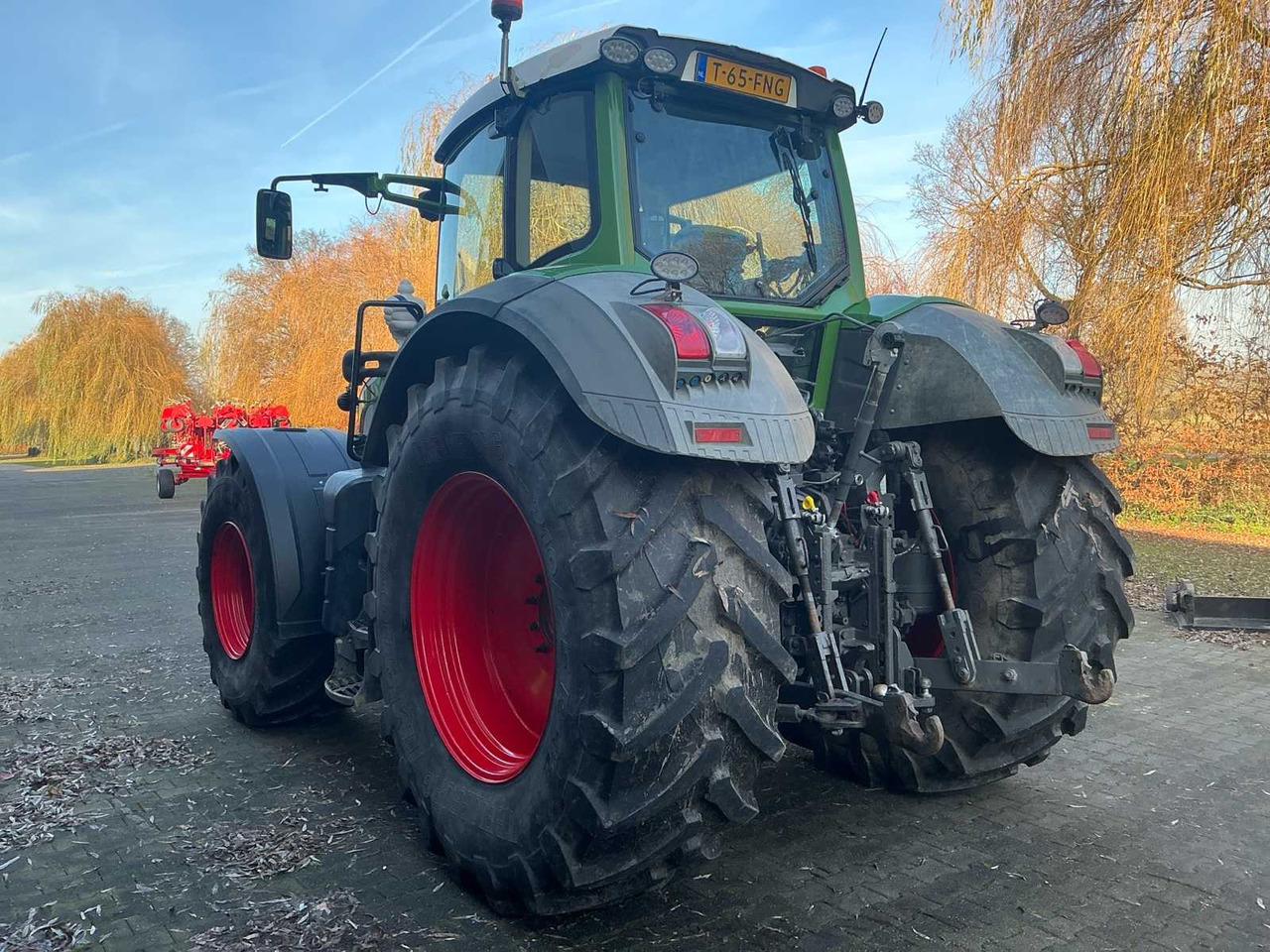 2008 FENDT 924 VARIO ALL-WHEEL DRIVE FARM TRACTOR - Traktor: 3 kép. 2008 FENDT 924 VARIO ALL-WHEEL DRIVE FARM TRACTOR - Traktor: 3 kép.