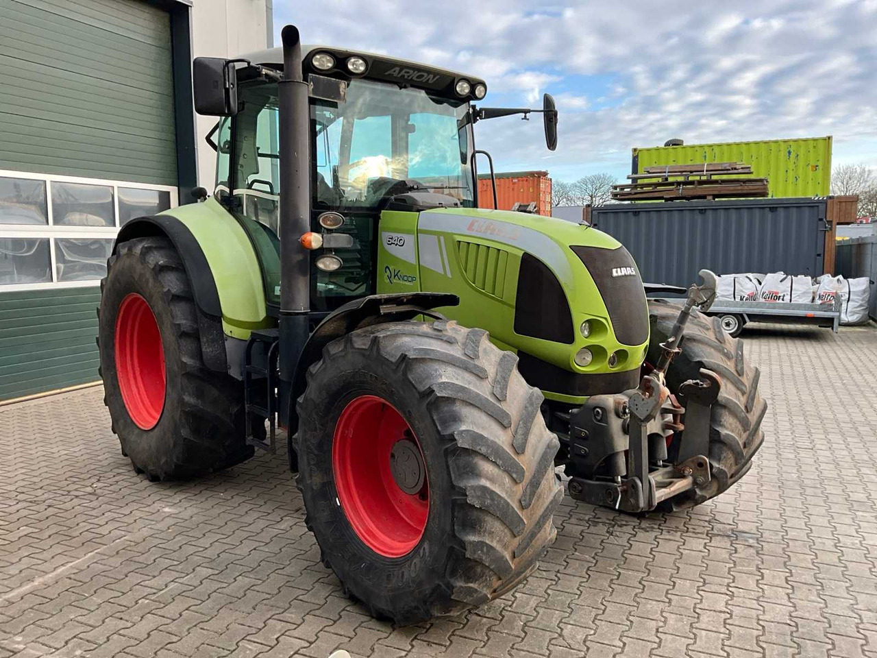 2009 CLAAS ARION 640 A19 FOUR-WHEEL DRIVE FARM TRACTOR - Traktor: 2 kép. 2009 CLAAS ARION 640 A19 FOUR-WHEEL DRIVE FARM TRACTOR - Traktor: 2 kép.