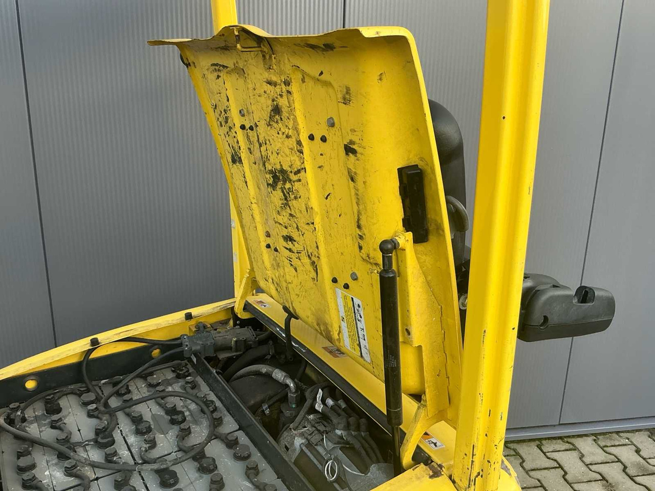 Villás targonca 2012 HYSTER J1.6XNT SWB FORKLIFT: 27 kép.