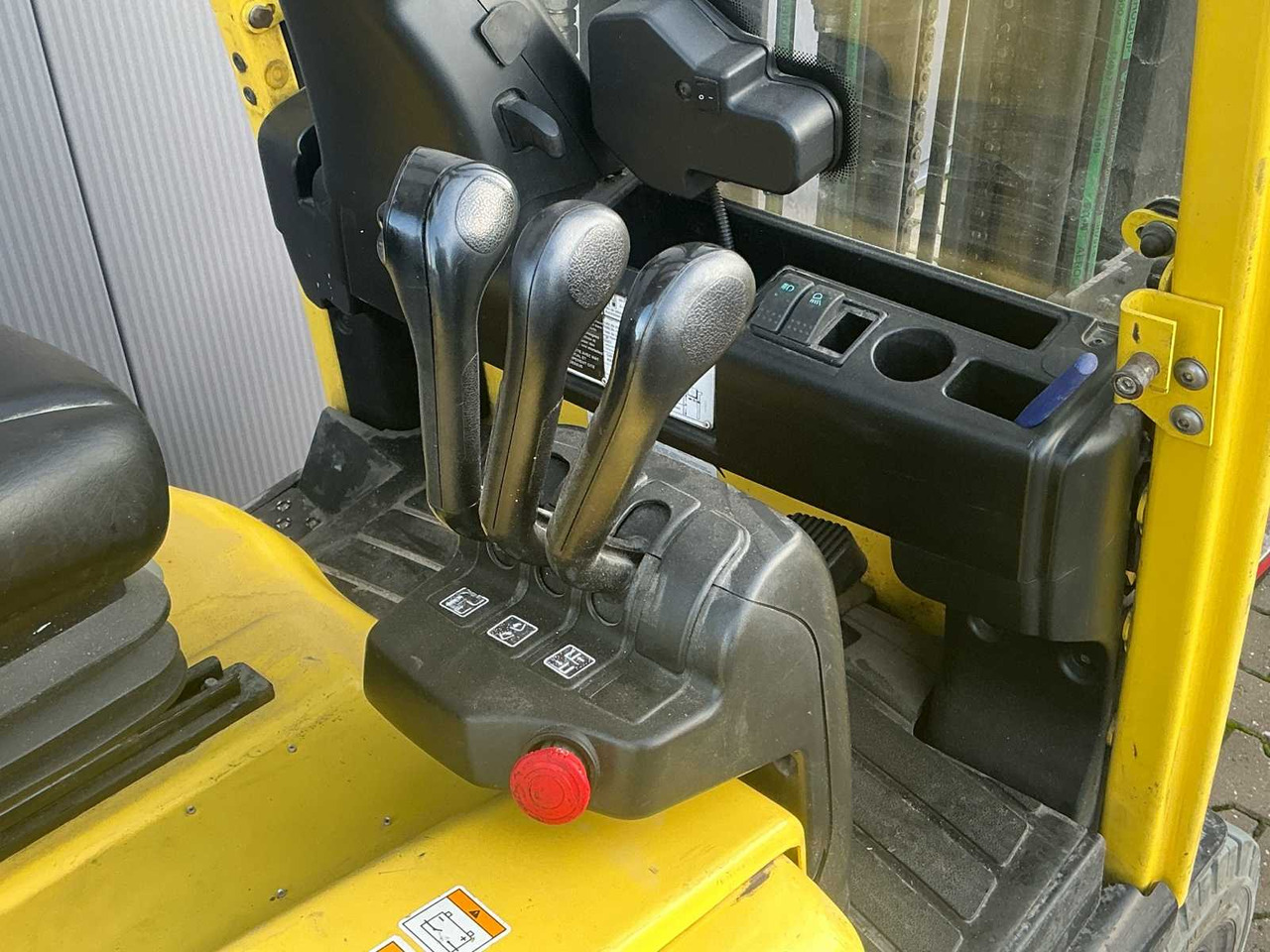 Villás targonca 2012 HYSTER J1.6XNT SWB FORKLIFT: 8 kép.