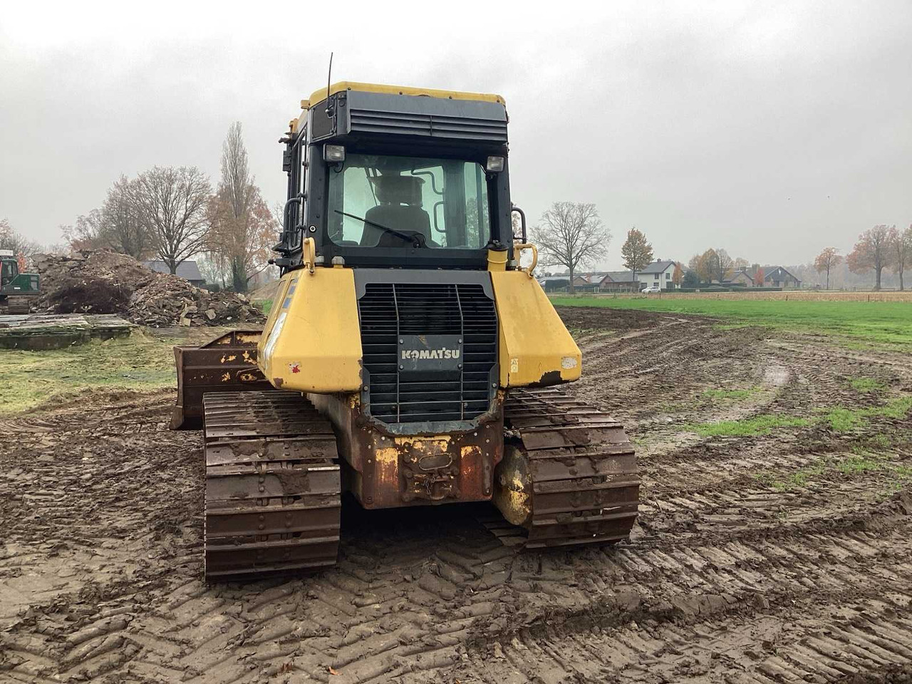 2012 KOMATSU D51PX-22 BULLDOZER - Buldózer: 4 kép. 2012 KOMATSU D51PX-22 BULLDOZER - Buldózer: 4 kép.