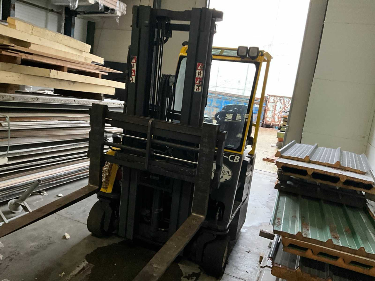 2013 COMBILIFT C3000CB FORKLIFT 4-WAY - Villás targonca: 3 kép. 2013 COMBILIFT C3000CB FORKLIFT 4-WAY - Villás targonca: 3 kép.