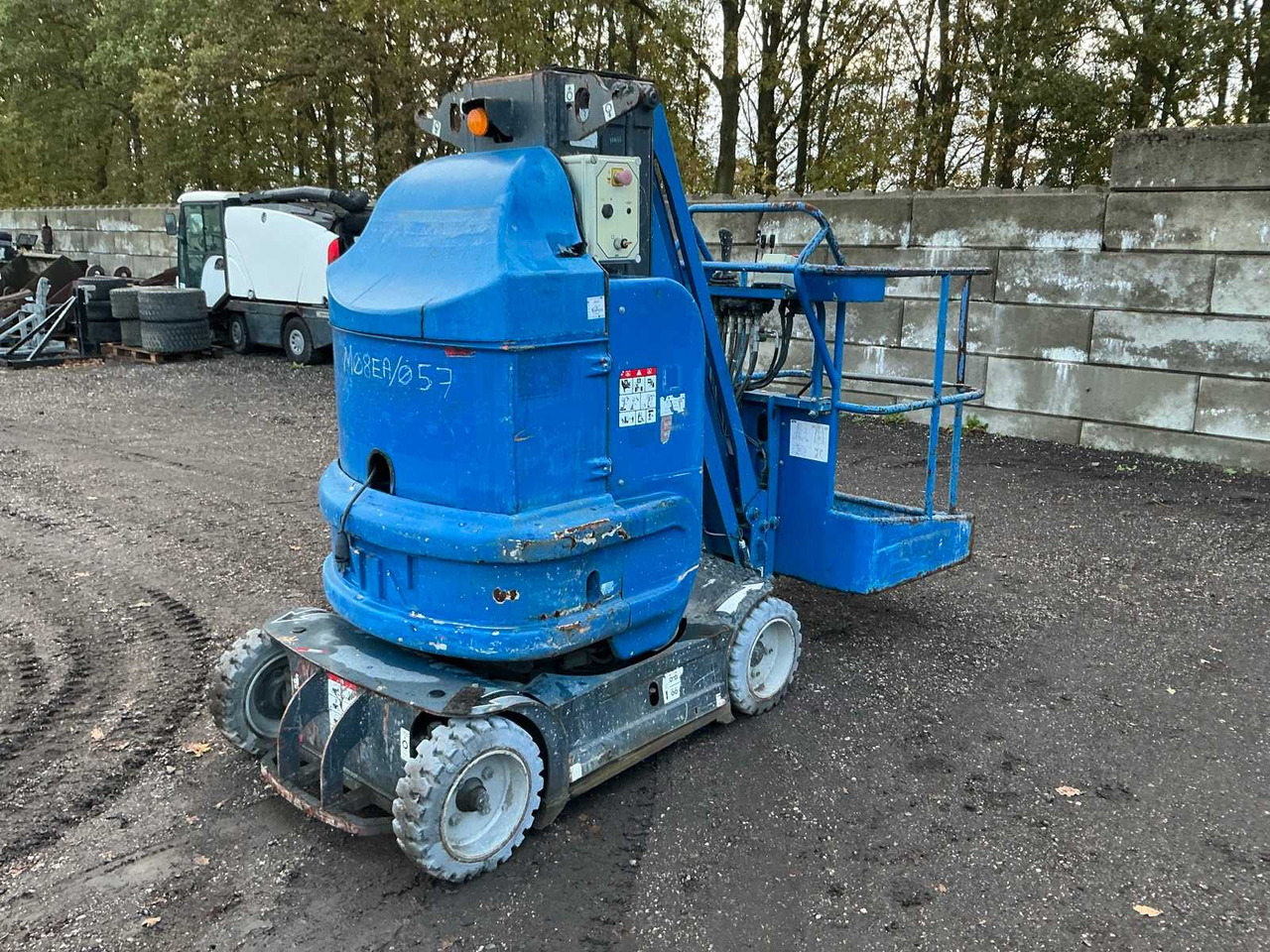 2015 ATN PIAF 880R AERIAL WORK PLATFORM - Emelő: 5 kép. 2015 ATN PIAF 880R AERIAL WORK PLATFORM - Emelő: 5 kép.