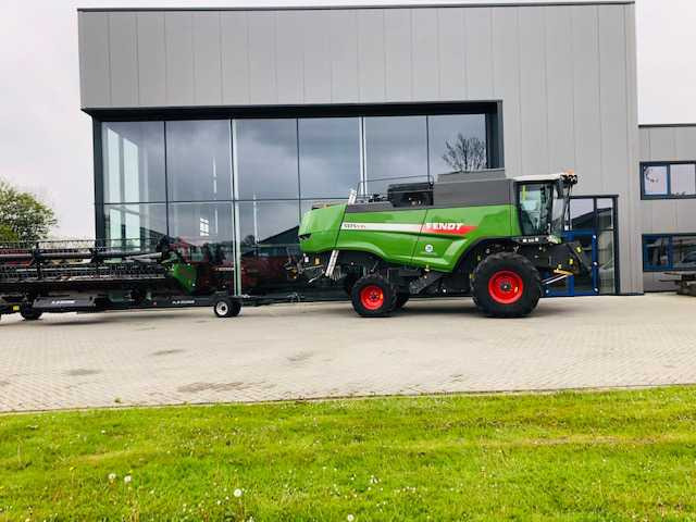 2017 FENDT 5275 C PL COMBINE HARVESTER - Kombájn: 3 kép. 2017 FENDT 5275 C PL COMBINE HARVESTER - Kombájn: 3 kép.