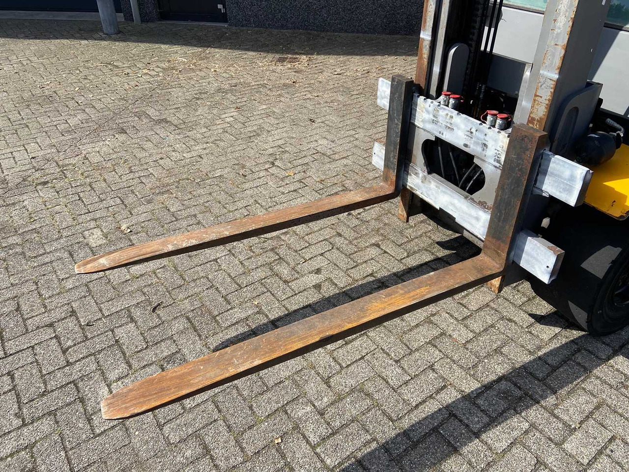 2017 JUNGHEINRICH - DFG550S - FORKLIFT - Villás targonca: 5 kép. 2017 JUNGHEINRICH - DFG550S - FORKLIFT - Villás targonca: 5 kép.