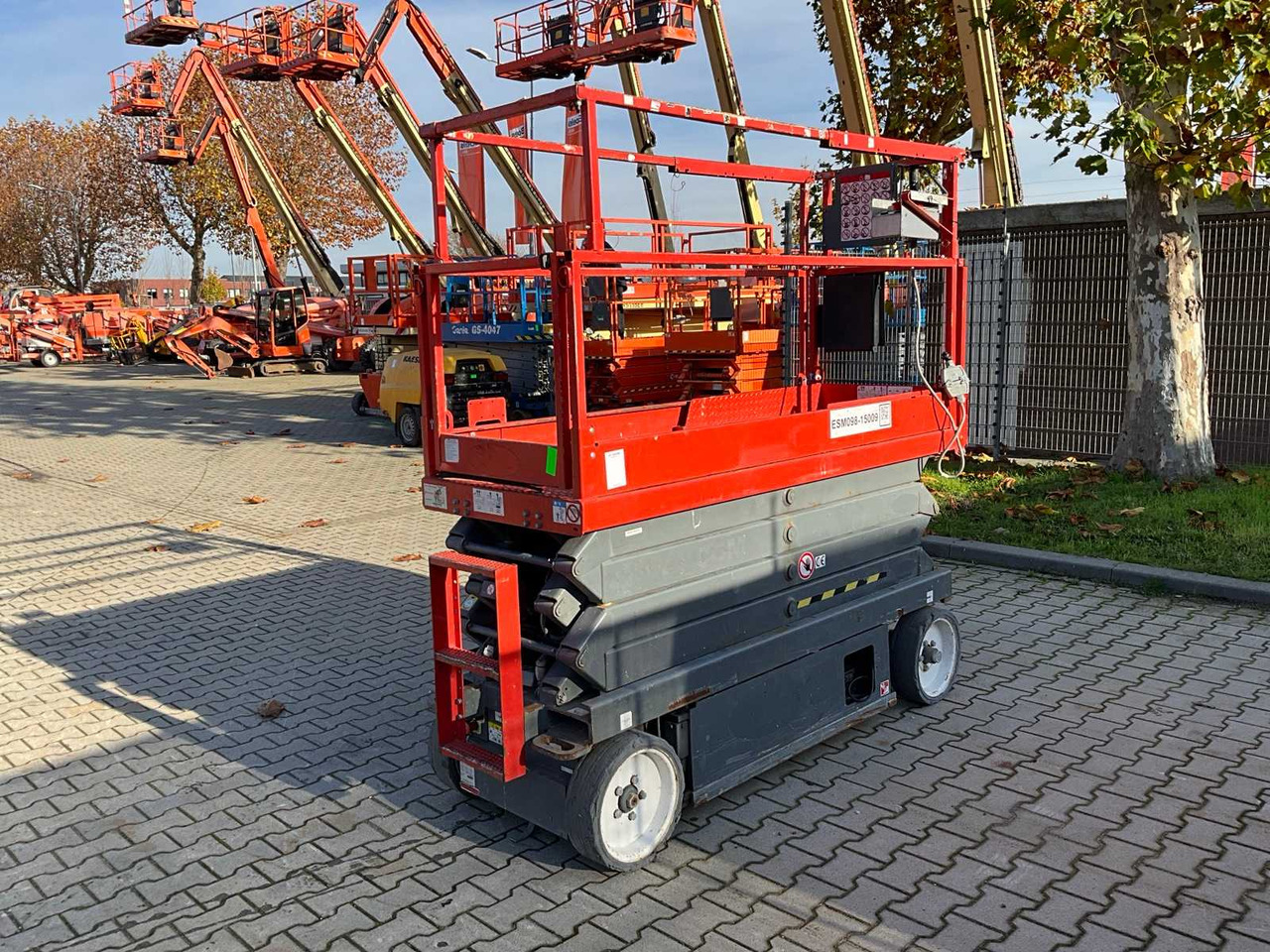 2018 SKYJACK SJ III 3226 AERIAL PLATFORM - Emelő: 4 kép. 2018 SKYJACK SJ III 3226 AERIAL PLATFORM - Emelő: 4 kép.