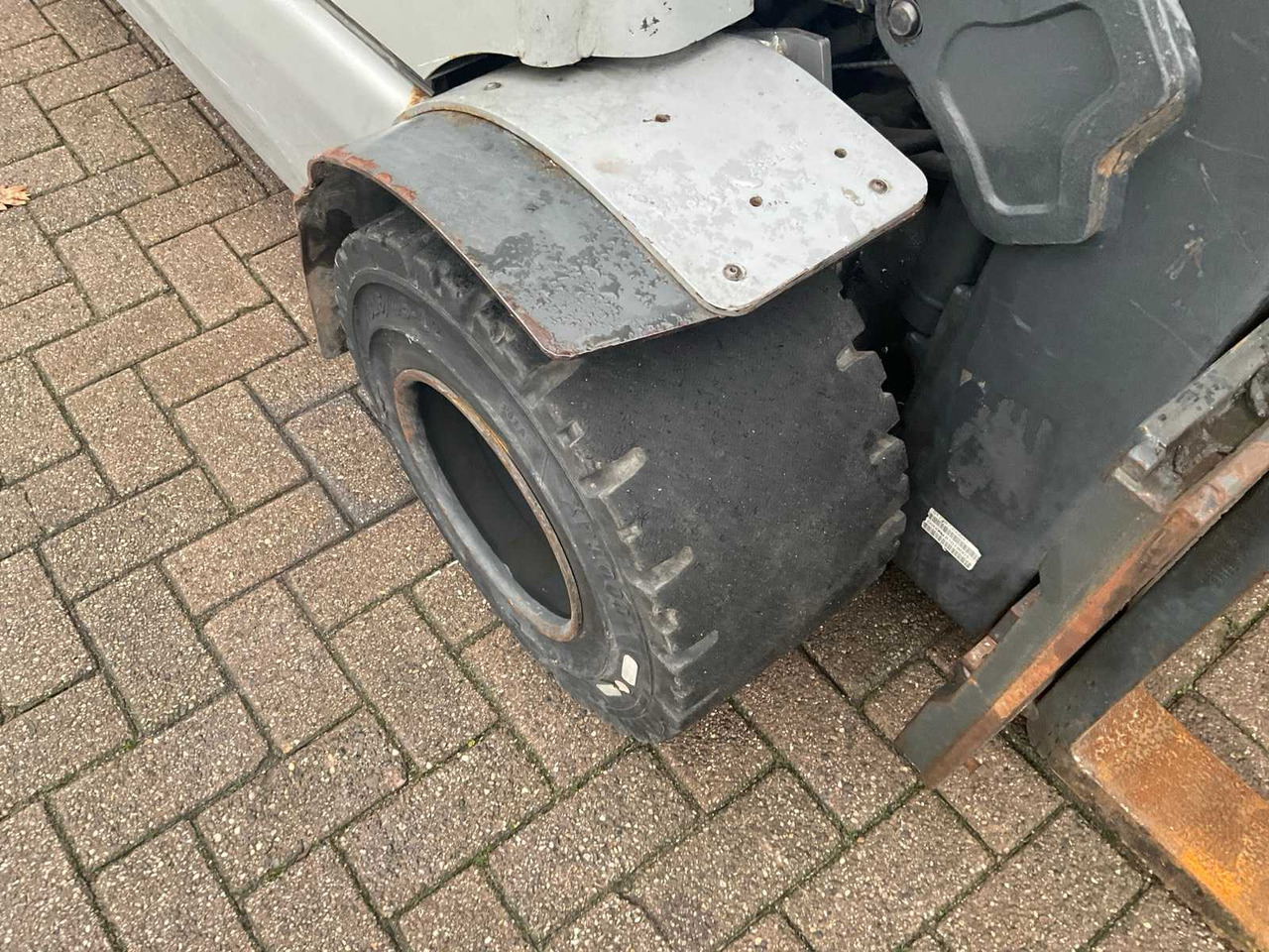 Villás targonca 2018 STILL RX 70-30T FORKLIFT: 11 kép. Villás targonca 2018 STILL RX 70-30T FORKLIFT: 11 kép.