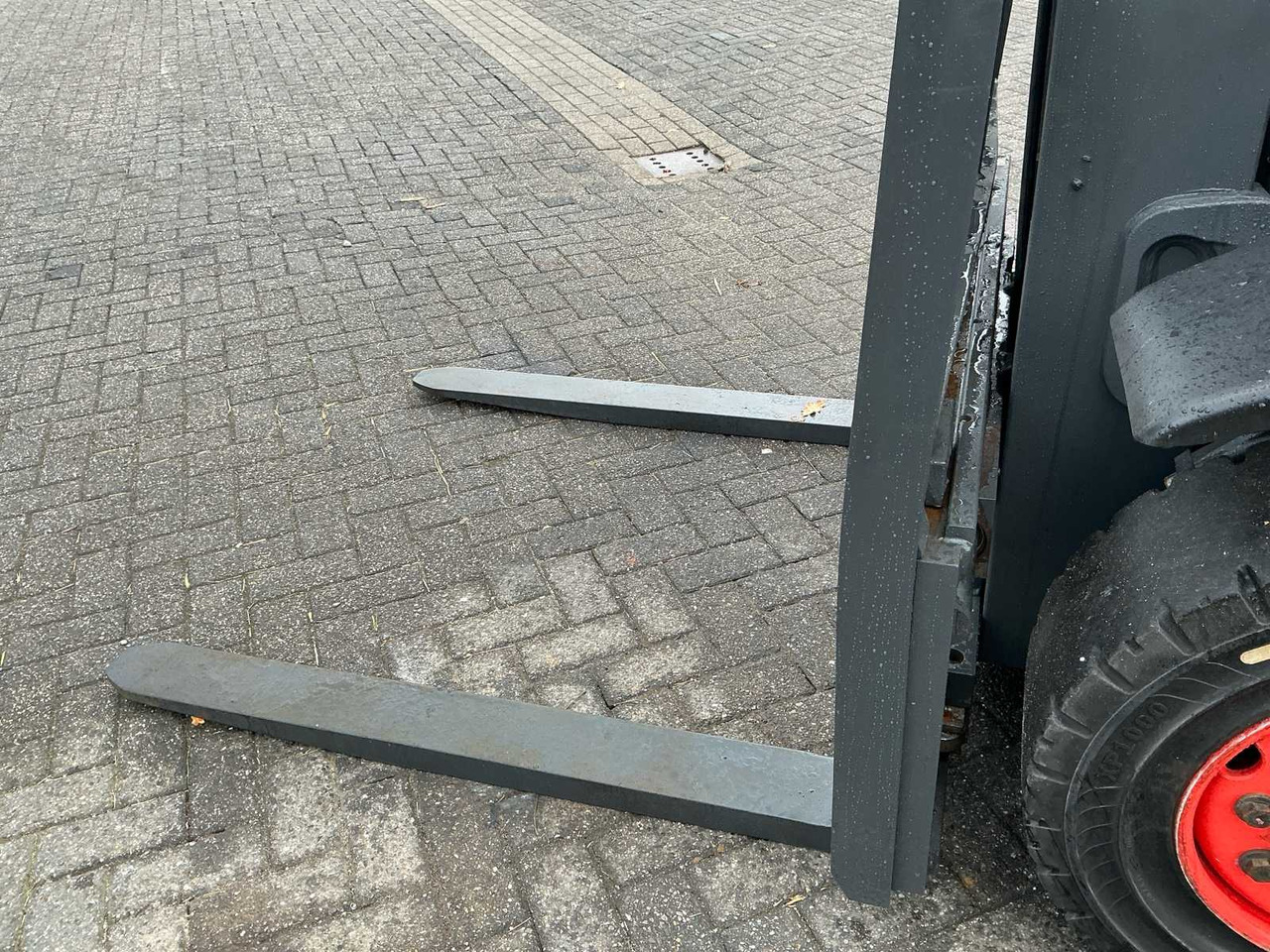 Villás targonca 2019 LINDE H40T-02 FORKLIFT: 9 kép.