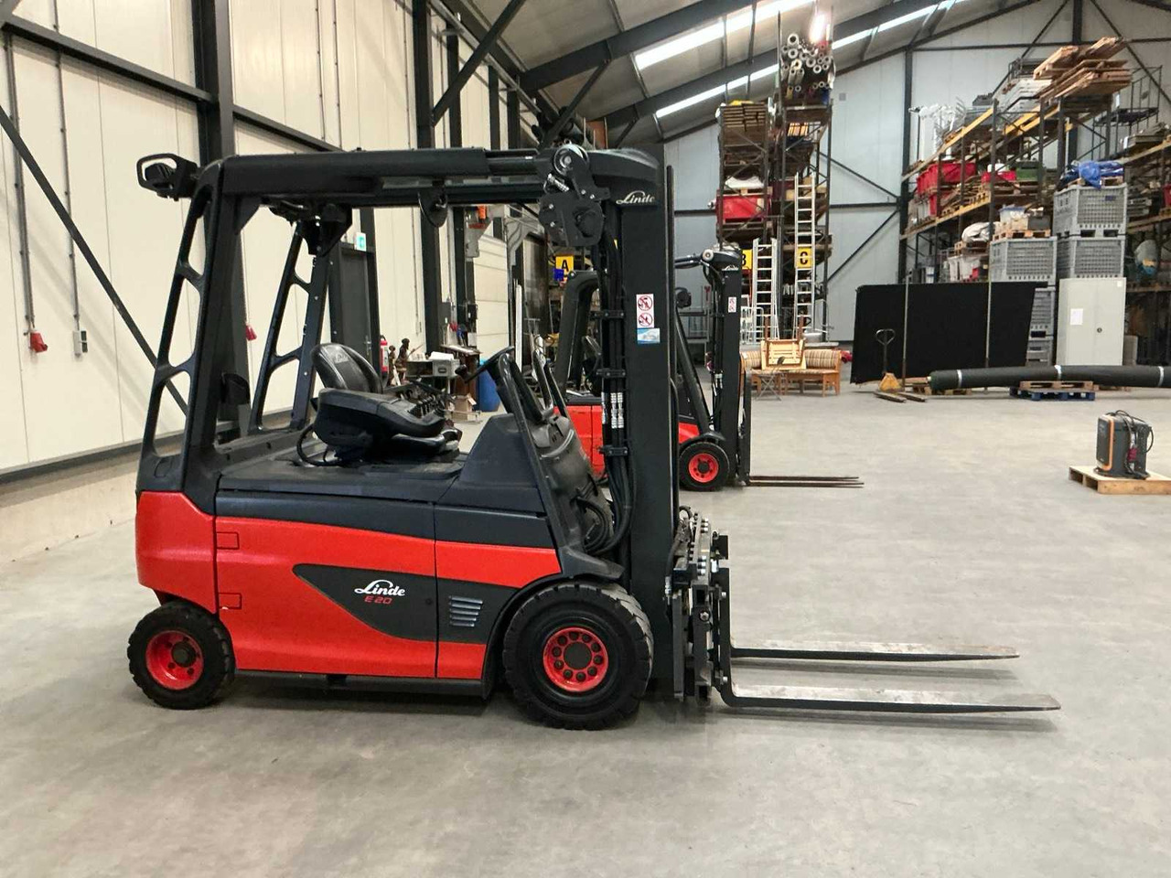 2020 LINDE E20 ROADSTER FORKLIFT TRUCK - Villás targonca: 5 kép. 2020 LINDE E20 ROADSTER FORKLIFT TRUCK - Villás targonca: 5 kép.