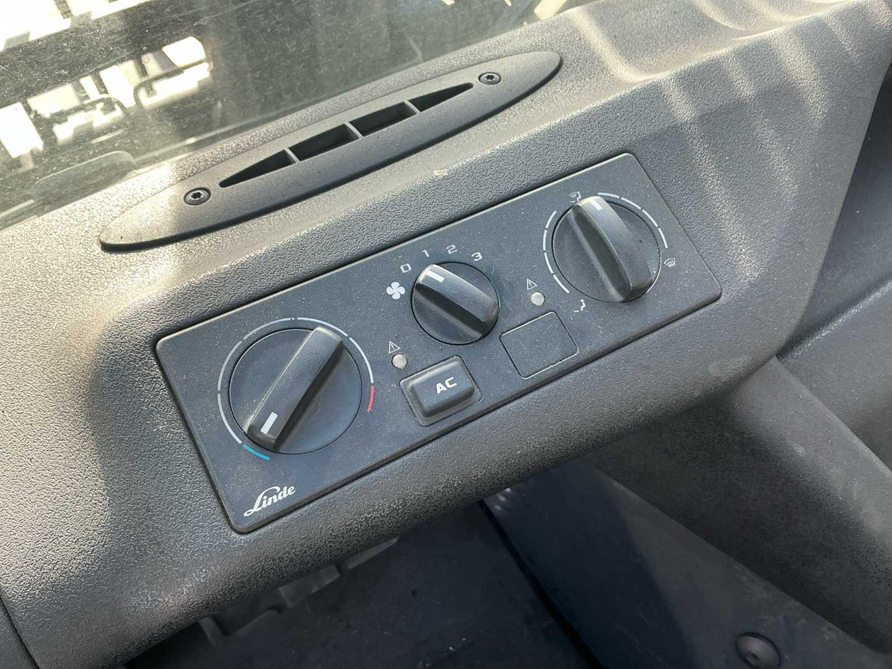 Villás targonca 2020 LINDE E80-01/900 FORKLIFT: 15 kép.