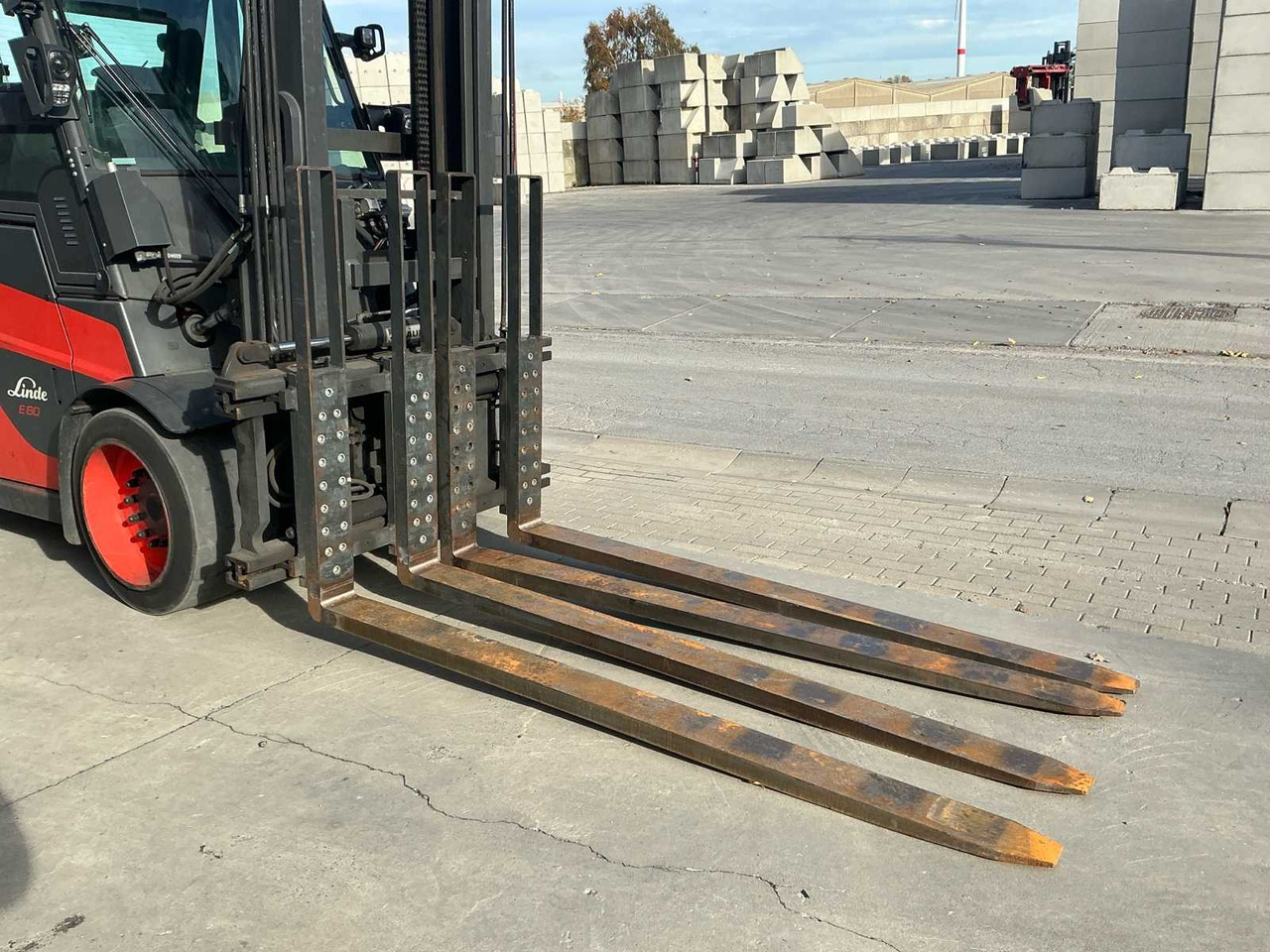 Villás targonca 2020 LINDE E80-01/900 FORKLIFT: 9 kép.