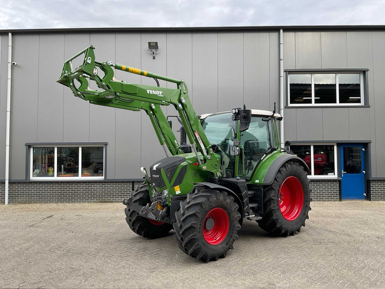 2021 FENDT 314 VARIO PROFI ALL-WHEEL DRIVE AGRICULTURAL TRACTOR - Traktor: 1 kép. 2021 FENDT 314 VARIO PROFI ALL-WHEEL DRIVE AGRICULTURAL TRACTOR - Traktor: 1 kép.