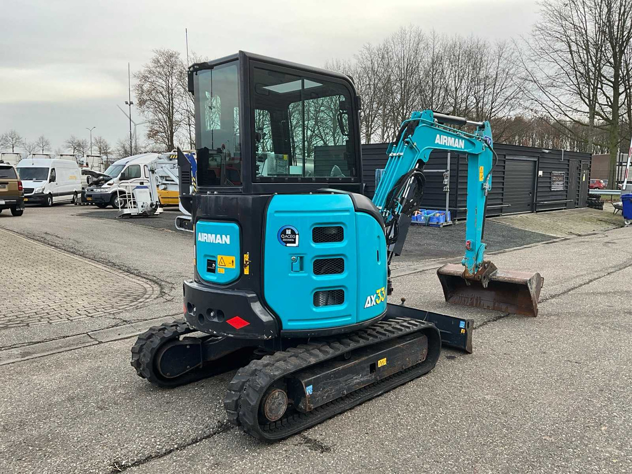 2023 AIRMAN AX33U-7 MIDI EXCAVATOR - Kotrógép: 5 kép. 2023 AIRMAN AX33U-7 MIDI EXCAVATOR - Kotrógép: 5 kép.