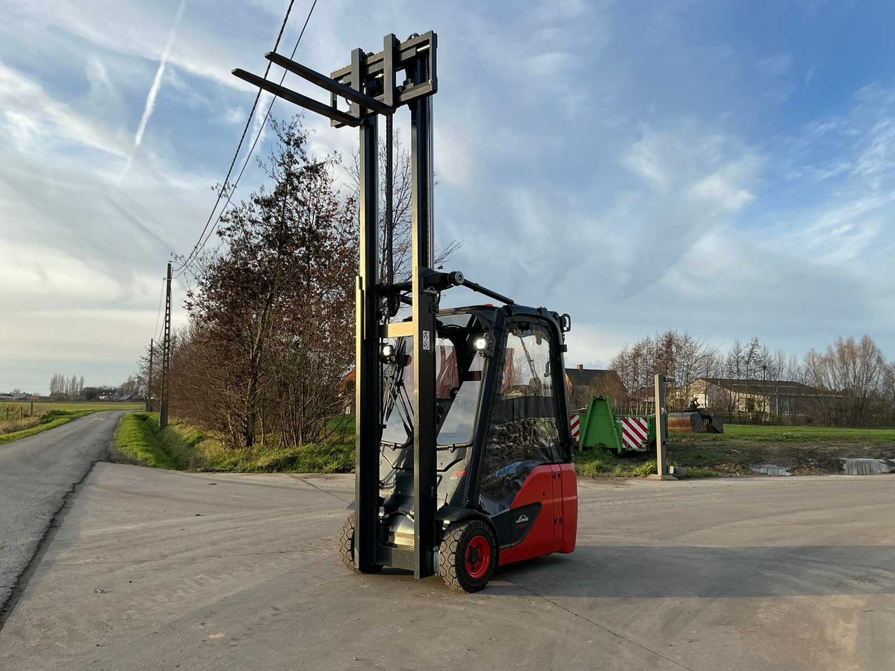 2023 LINDE E15-02 FORKLIFT - Villás targonca: 3 kép. 2023 LINDE E15-02 FORKLIFT - Villás targonca: 3 kép.