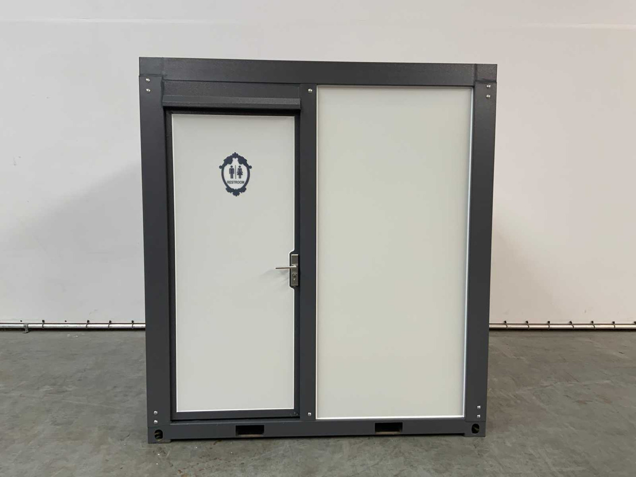 2024 - Sanitary unit with bathroom - Konténerház: 3 kép. 2024 - Sanitary unit with bathroom - Konténerház: 3 kép.