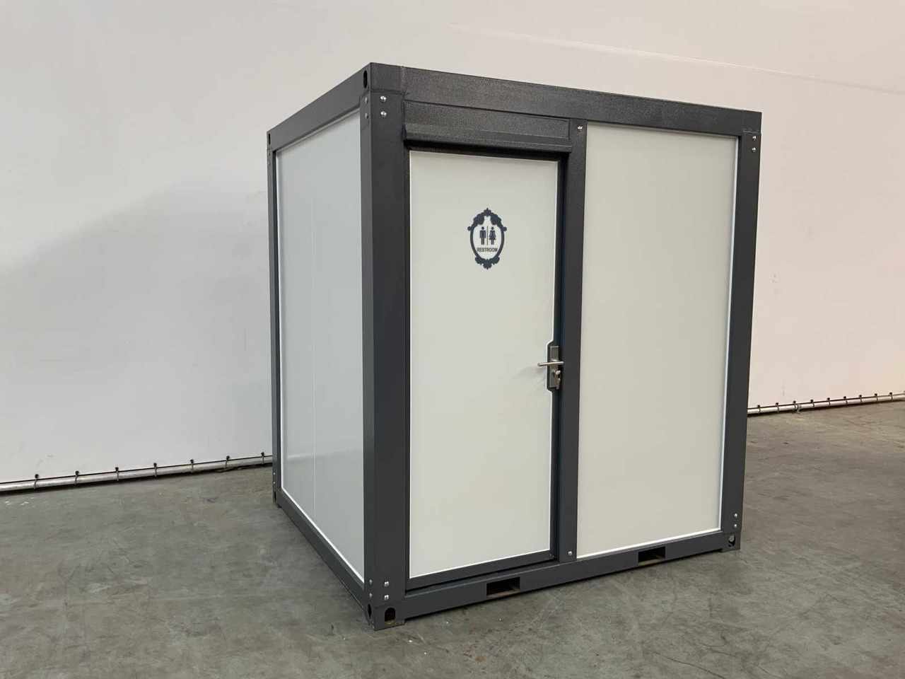 2024 - Sanitary unit with bathroom - Konténerház: 2 kép. 2024 - Sanitary unit with bathroom - Konténerház: 2 kép.