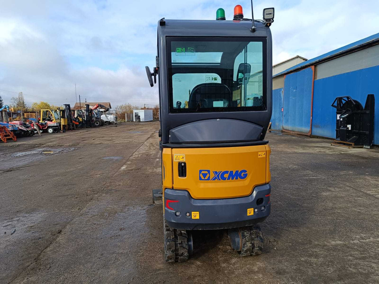 2024 XCMG XE20E MINI-EXCAVATOR - Minikotró: 4 kép. 2024 XCMG XE20E MINI-EXCAVATOR - Minikotró: 4 kép.