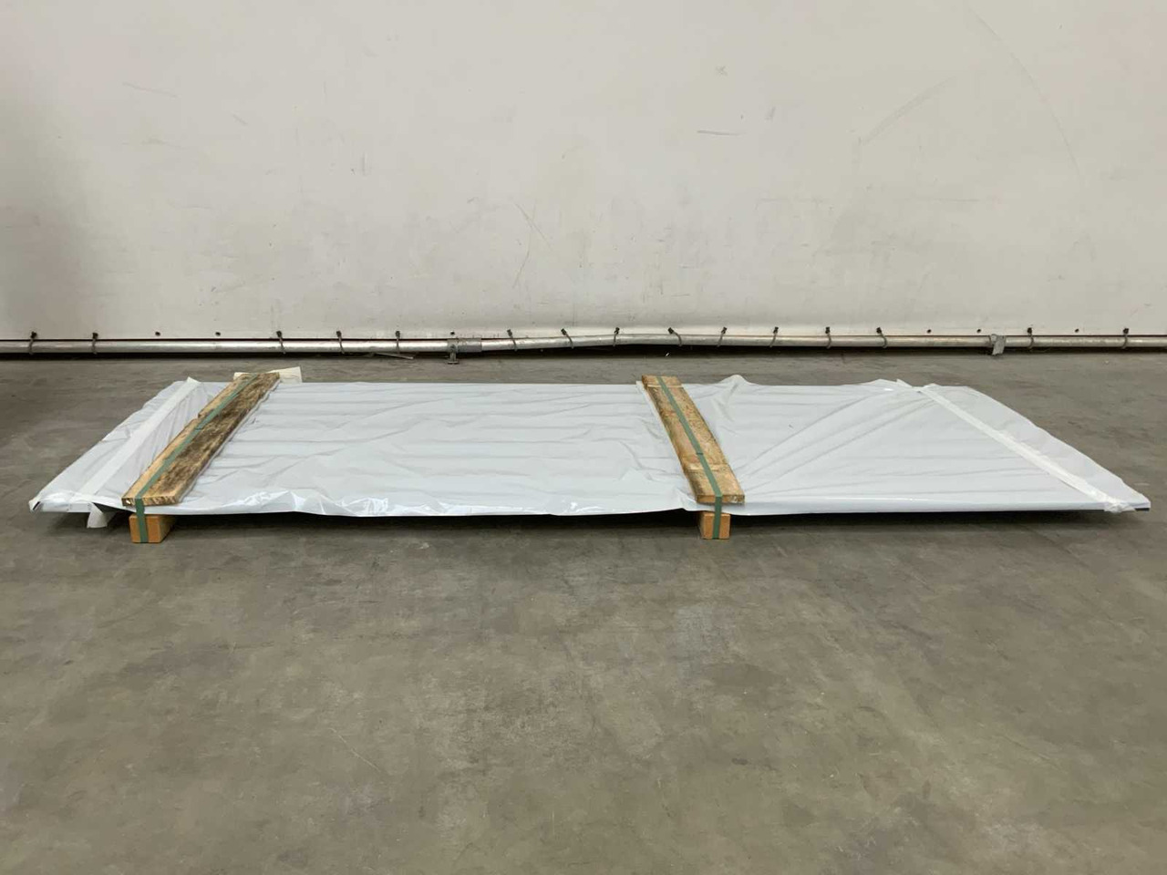 220m2 Roof Sheet 4000 x 1100mm - Építőipari berendezések: 3 kép. 220m2 Roof Sheet 4000 x 1100mm - Építőipari berendezések: 3 kép.