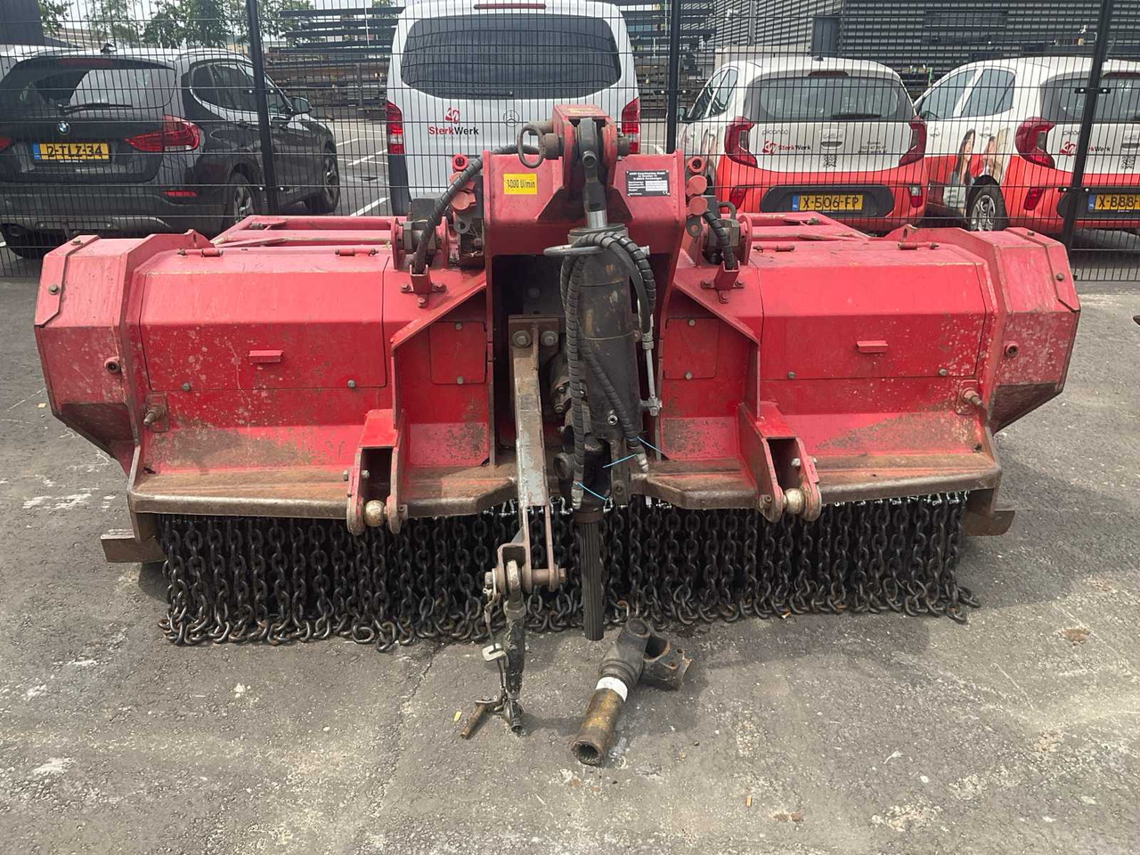 AHWI FM-700-2300 - Talajmaró: 2 kép. AHWI FM-700-2300 - Talajmaró: 2 kép.