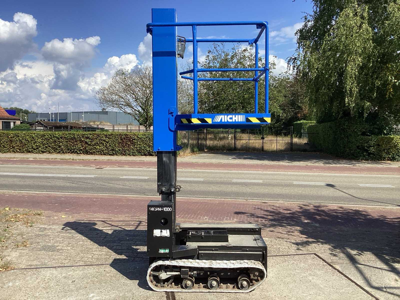 AICHI RM 04 B - Emelő: 5 kép. AICHI RM 04 B - Emelő: 5 kép.