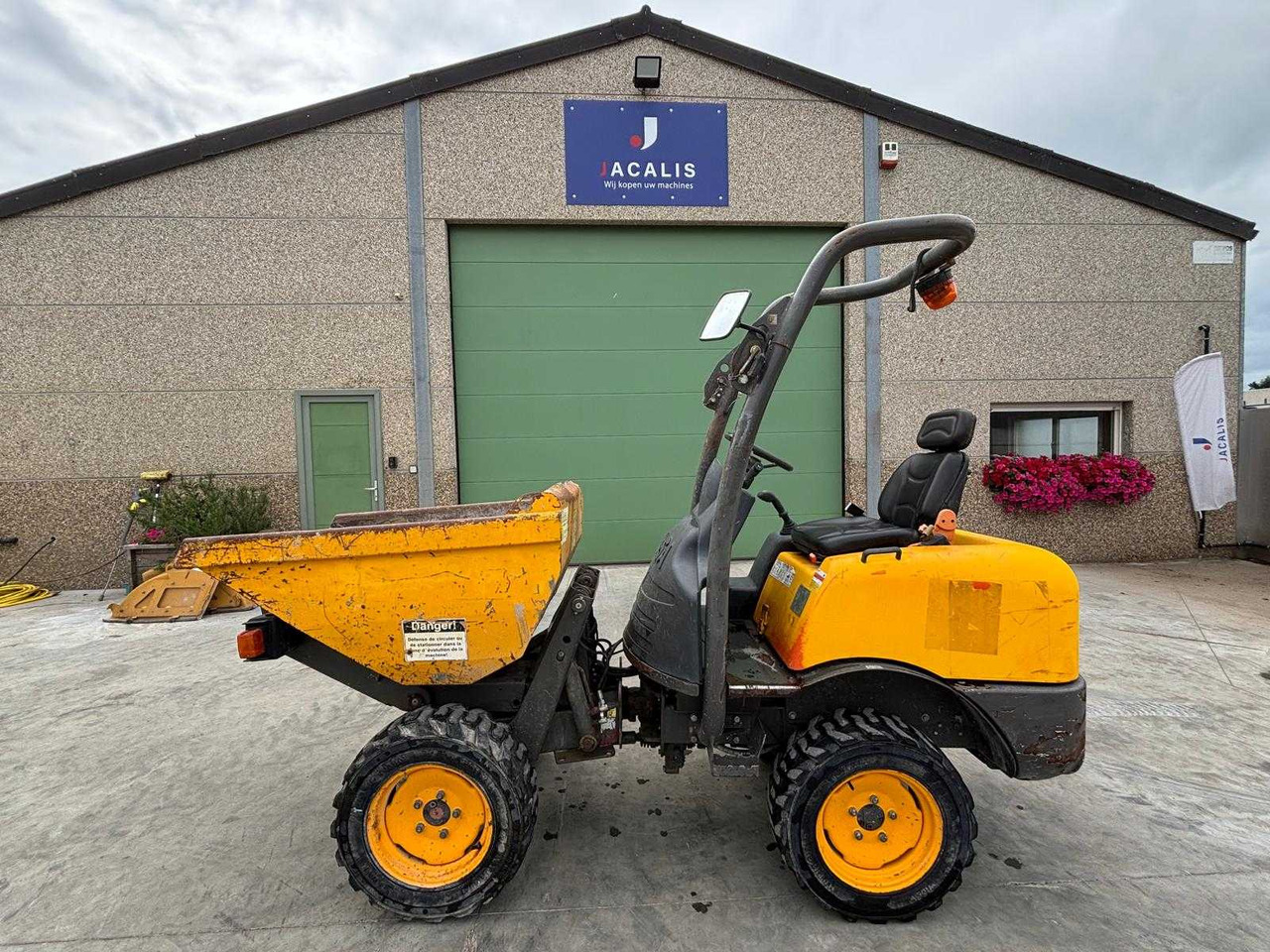 AUSA D 100 AHA - Dömper: 3 kép. AUSA D 100 AHA - Dömper: 3 kép.