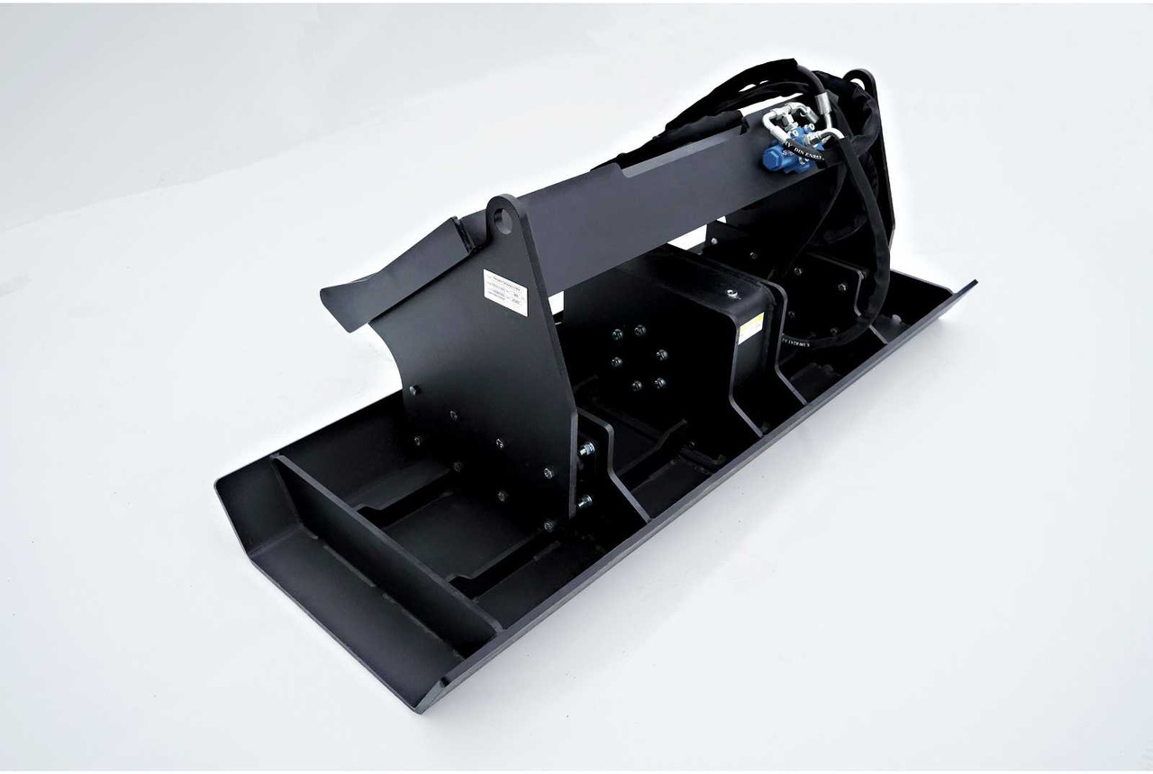 Rhino-cross Plate compactor trilplaat - Adapterek - Építőipari gépek: 1 kép. Rhino-cross Plate compactor trilplaat - Adapterek - Építőipari gépek: 1 kép.