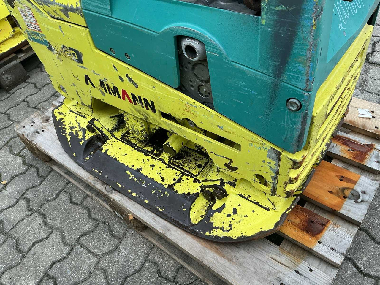 Ammann APH 5020 - Lapvibrátor: 5 kép. Ammann APH 5020 - Lapvibrátor: 5 kép.